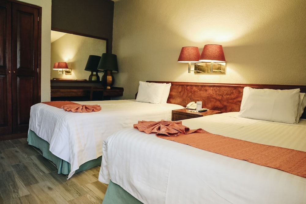 Room Service - Dining