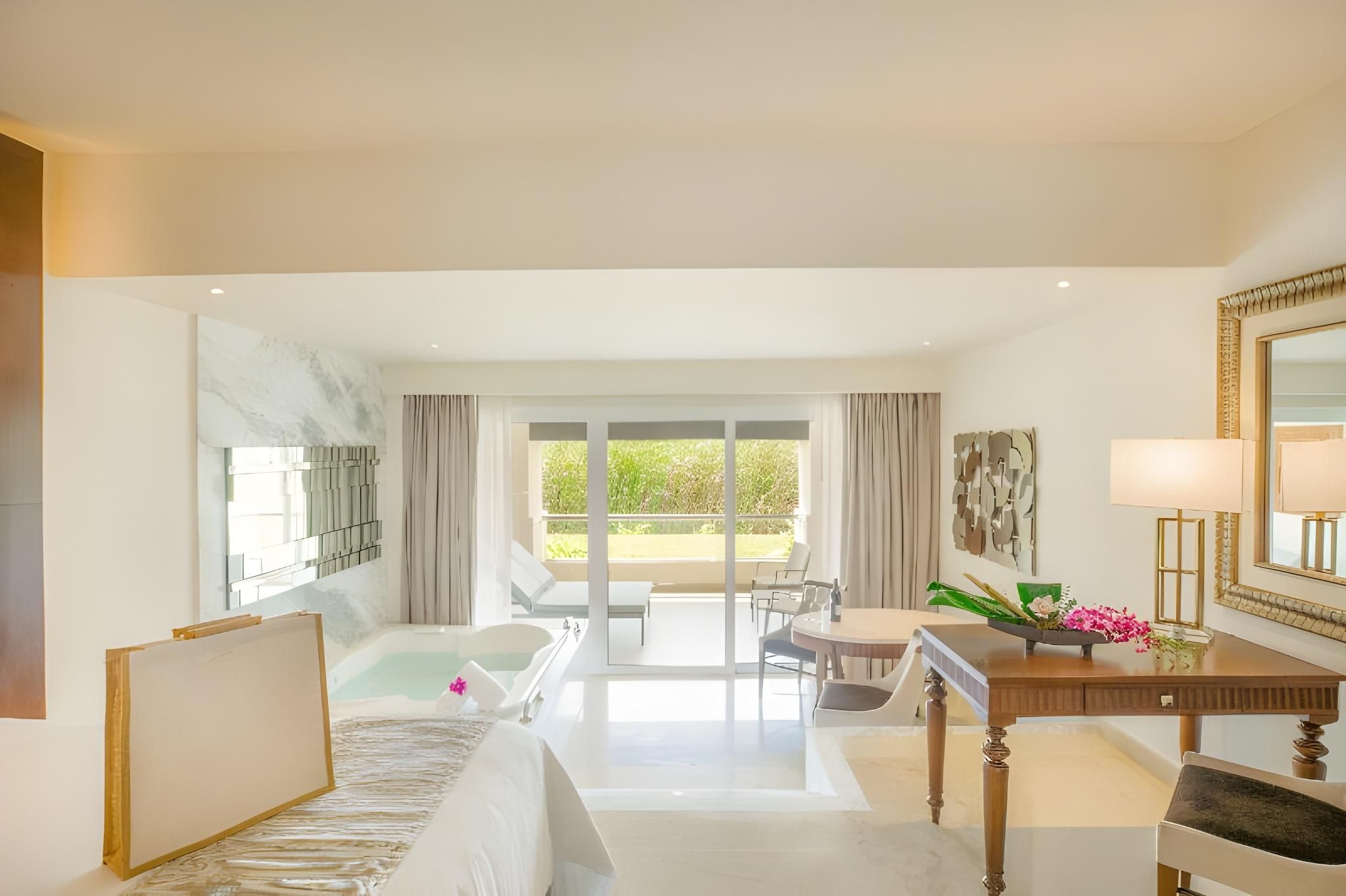 Grand Deluxe Garden View