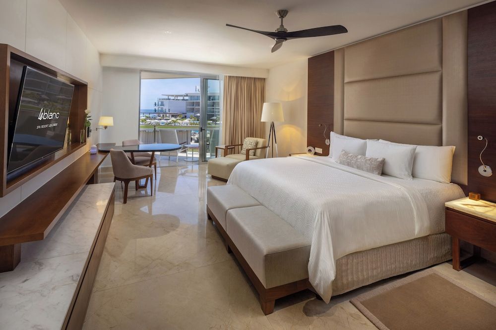Royale Deluxe Partial Ocean View