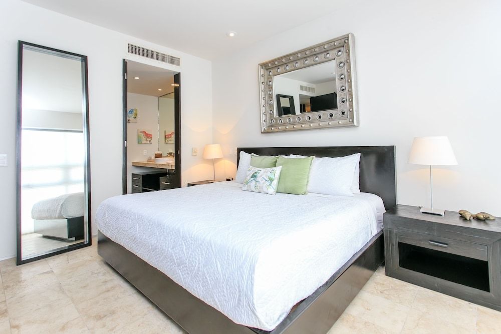 Magia Beachside Condo Luxury Apartment, 3 Bedrooms 4