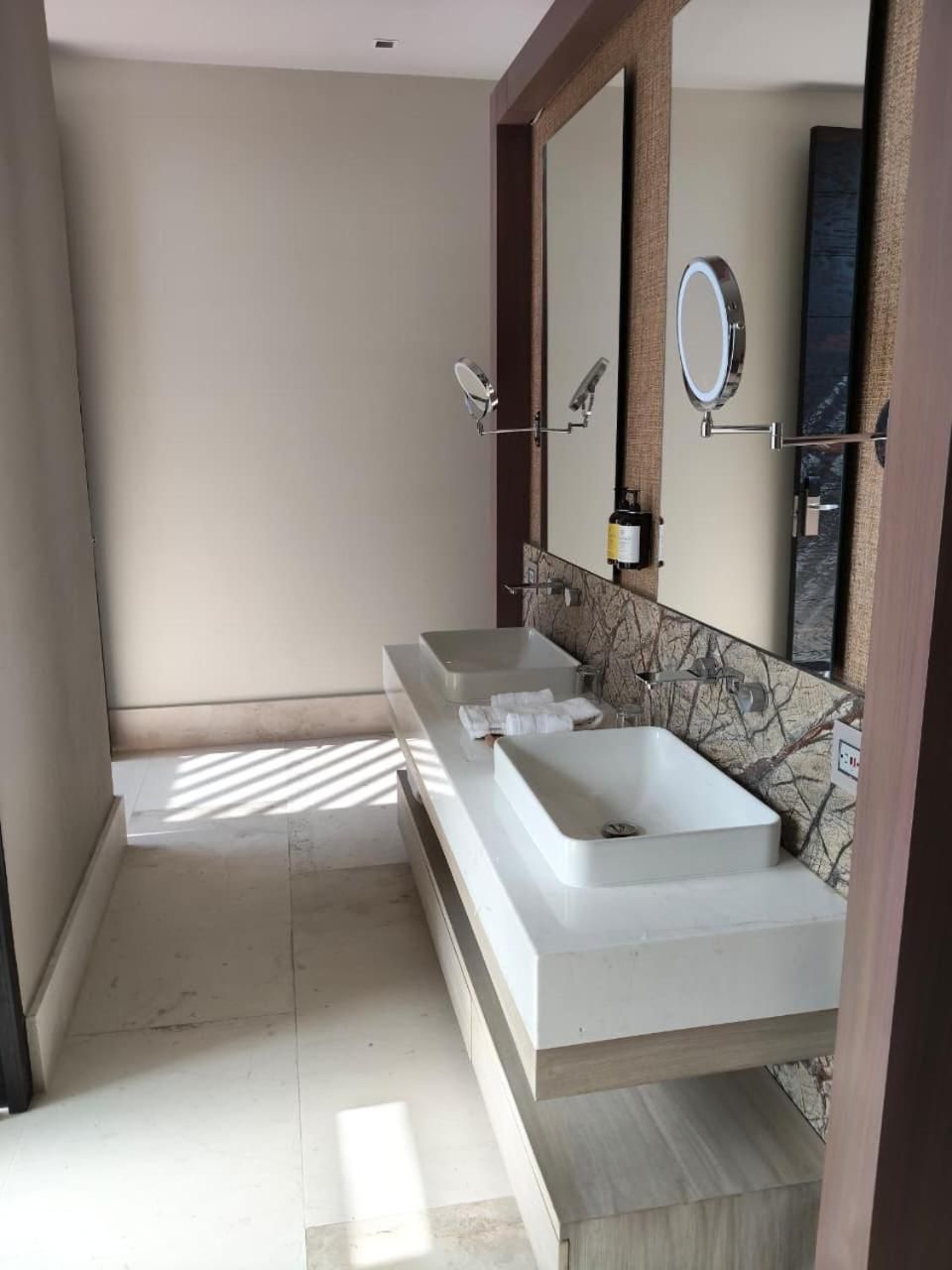 Junior Suite with Garden View