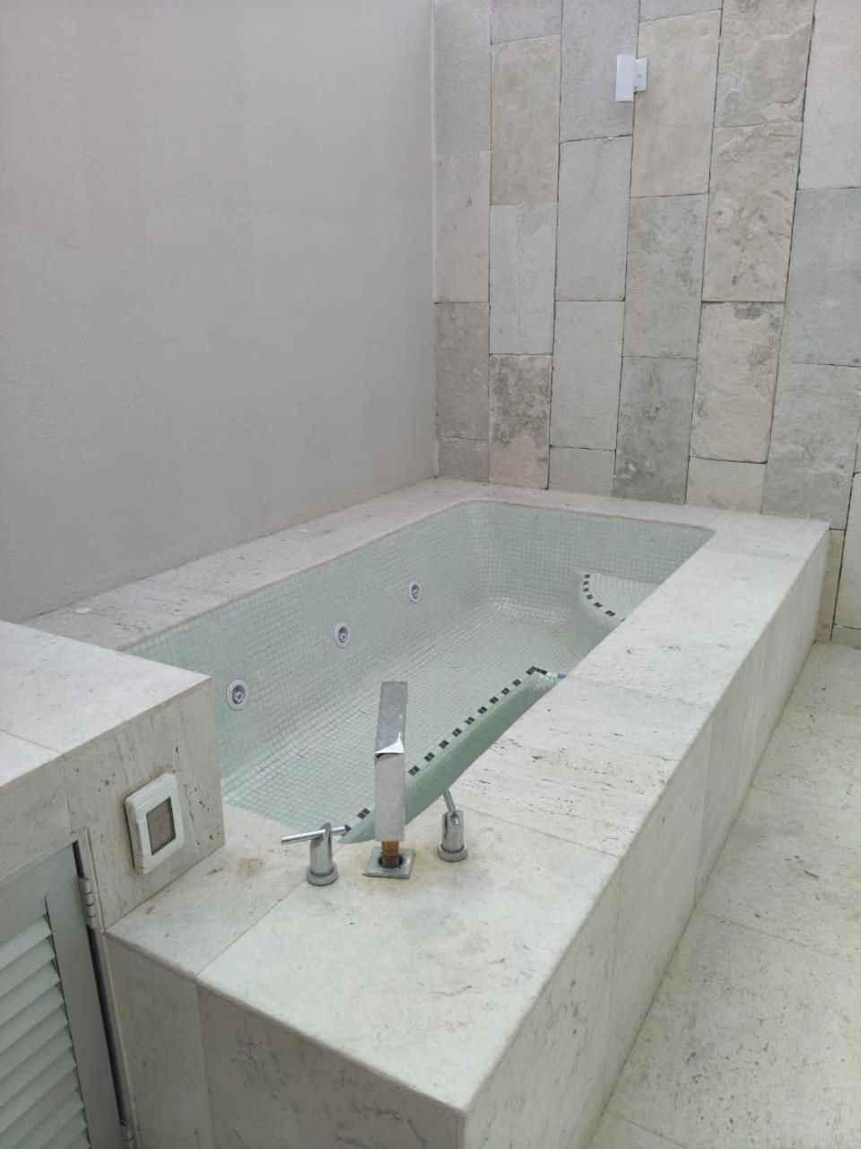 Junior Suite with Garden View