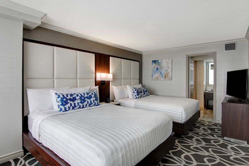 The Park Hotel London Lifestyle Suite, 2 Queen Beds with Sofa bed