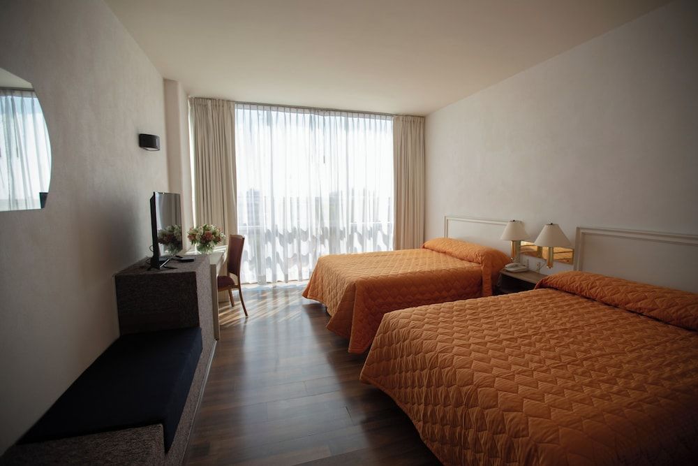 Hotel San Francisco Toluca Standard Room, 2 Double Beds 2
