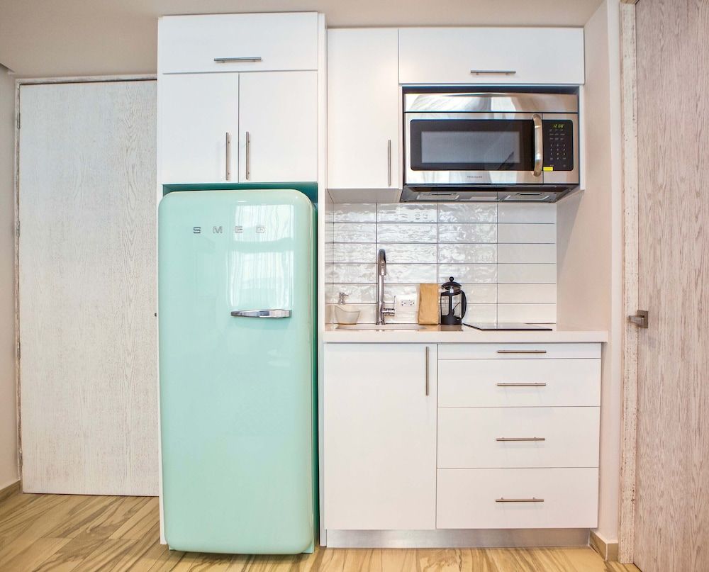 Newport House Playa Boutique Hotel Classic Suite, 1 King Bed 6