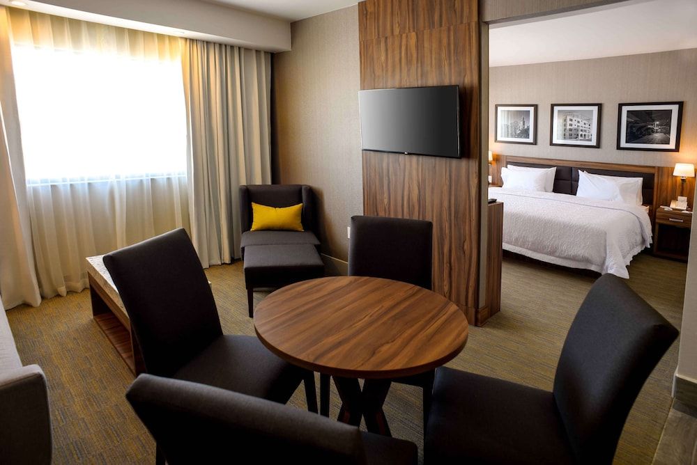 Deluxe Suite, 1 King Bed, Non Smoking, Refrigerator & Microwave