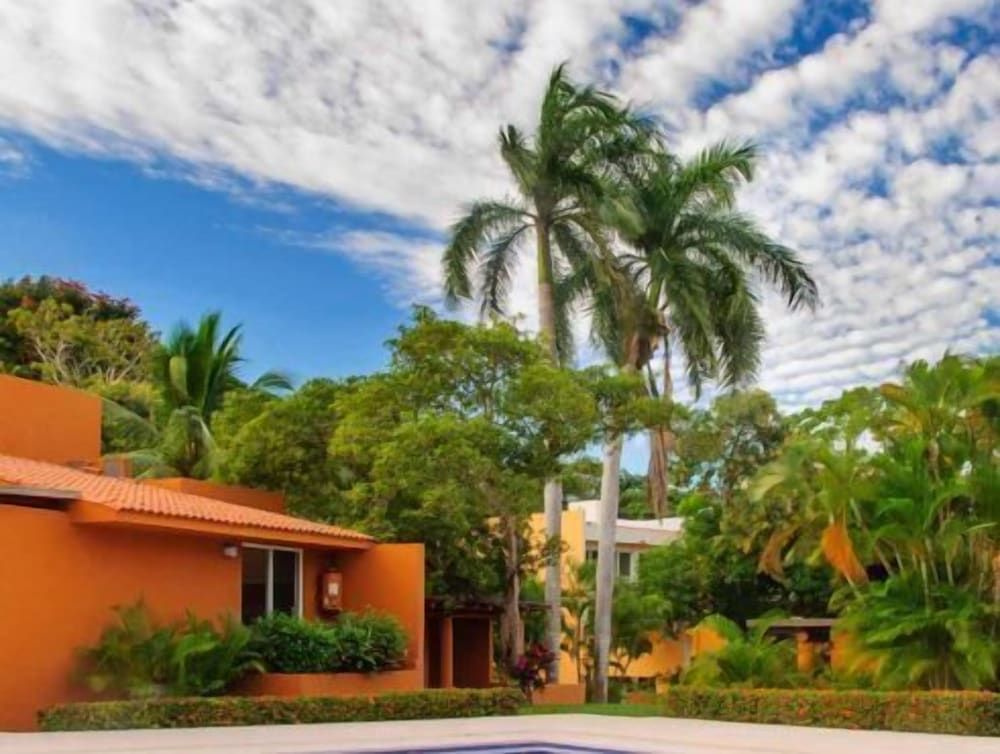 Villas Ixzi Plus
