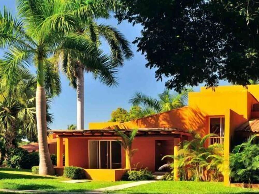 Villas Ixzi Plus