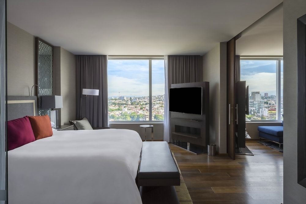 Suite, 1 King Bed (Master)