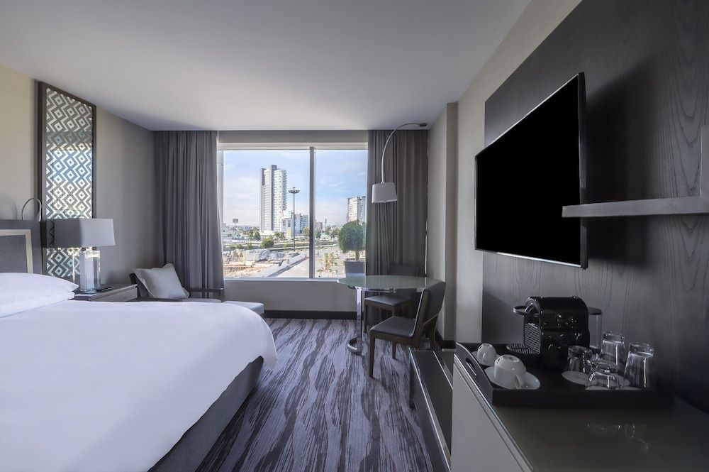 Deluxe Room, 1 King Bed