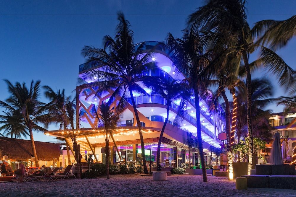 undefined The Carmen Hotel - Ocean Front 5