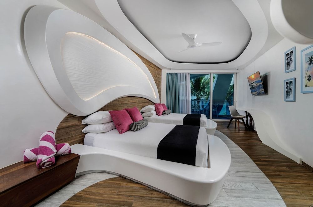 The Carmen Hotel - Ocean Front Coral Suite