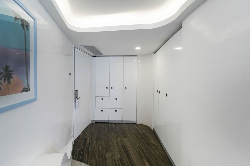 The Carmen Hotel - Ocean Front Reef Suite City View 5