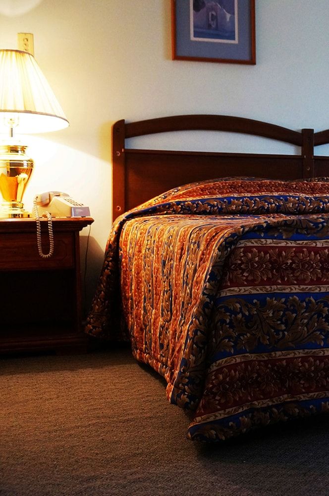 Hotel Chula Vista Double Room, 1 King Bed 4