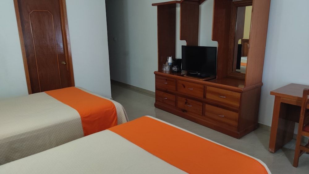 Hotel Báez Carrizal Comfort Room, 2 Double Beds 3