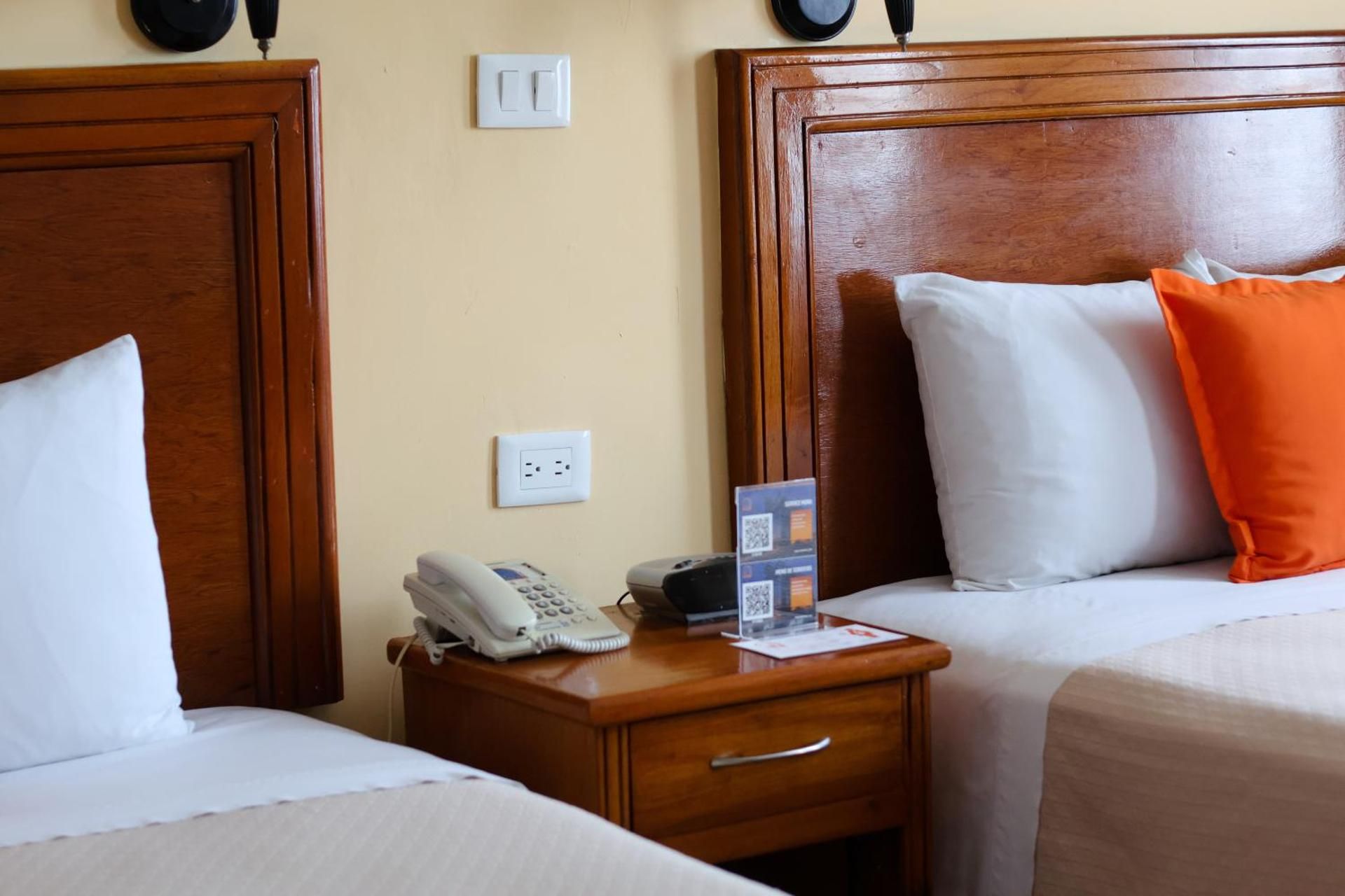 Hotel Báez Carrizal Triple Room 4