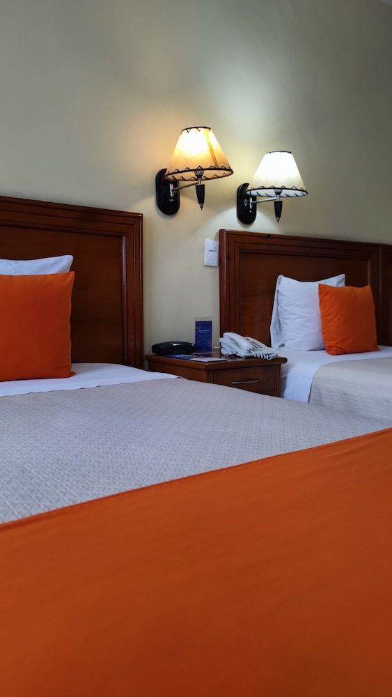 Hotel Báez Carrizal Triple Room 3