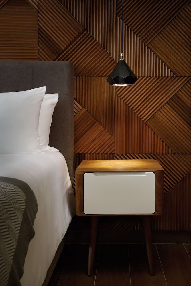 The Fives Downtown Hotel - Curio Collection by Hilton Junior Suite, 1 King Bed