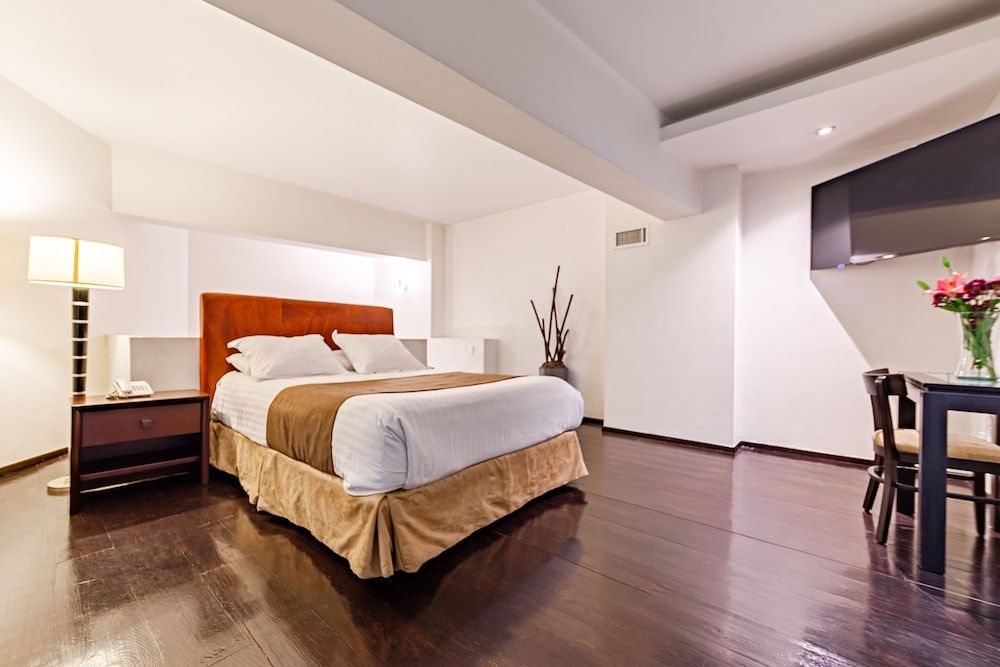 Suites Teca Once Suite Deluxe 3