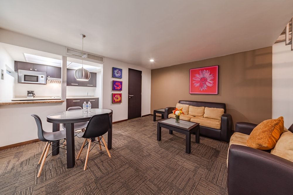 Suites Teca Once Suite Senior 6