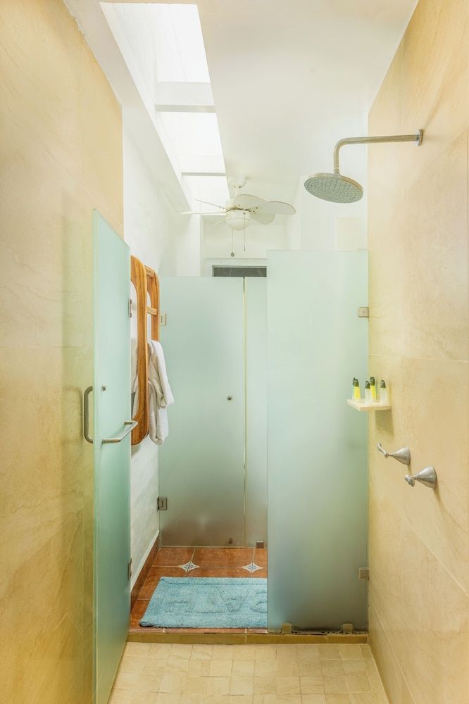 Casa Lotería -Pueblito Sayulita- Colorful, Family and Relax Experience with Private Parking and Pool Multiple Bedroom Master Suite with Private Terrace, Kitchenette and Pool View 5