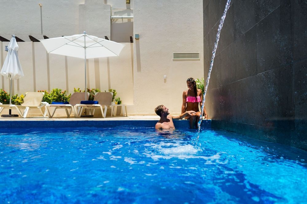 undefined Hotel MX portal maya 7