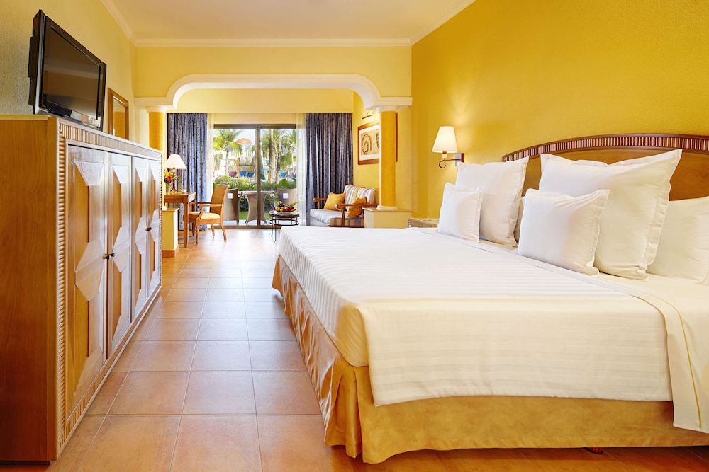 Junior Suite, Oceanfront (Premium Level)