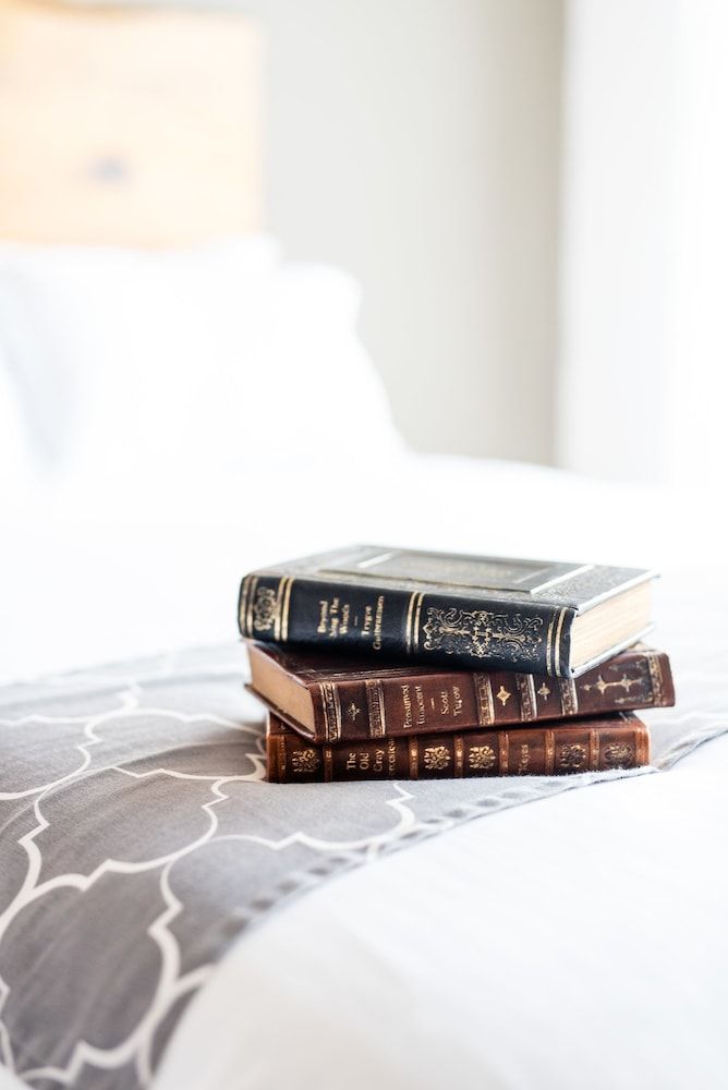 Hotel52 Standard Room, 1 King Bed 2