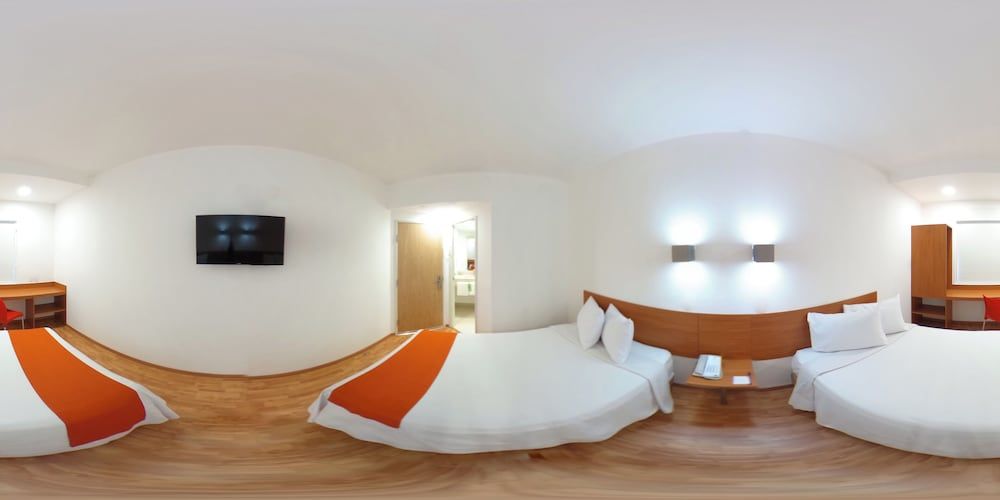 One Mexicali Superior Room, 2 Twin Beds 3