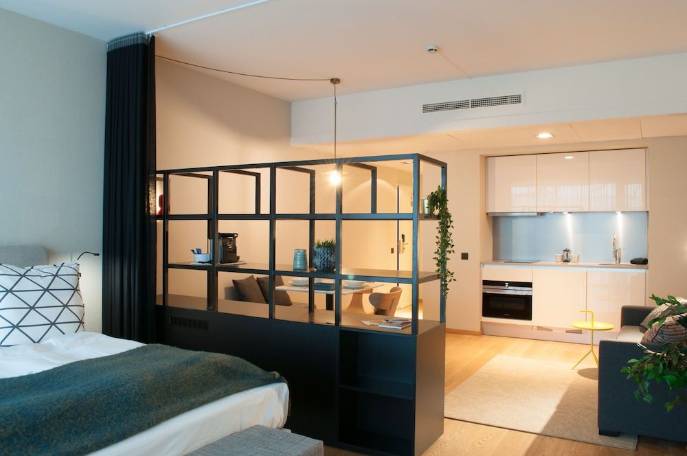 PREMIER SUITES PLUS Antwerp Executive Double/Twin Studio with Kitchen 5