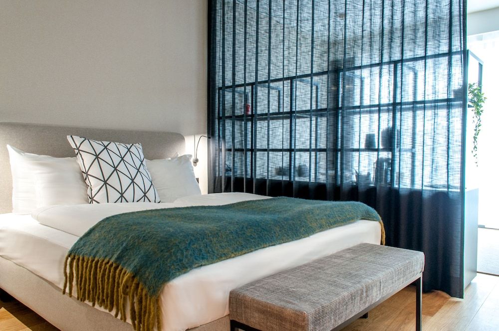 undefined PREMIER SUITES PLUS Antwerp 3