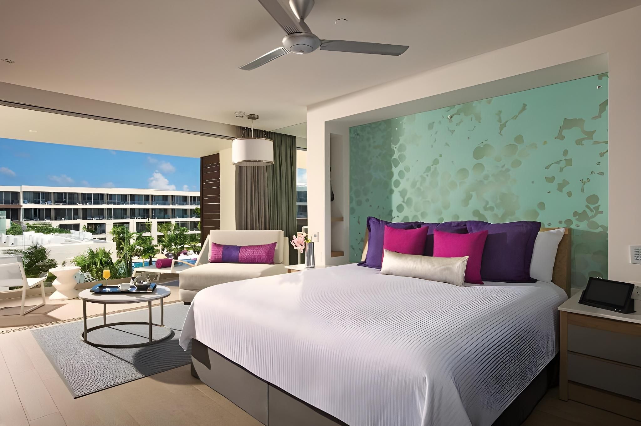 Xcelerate Junior Suite Ocean View King Bed - All Inclusive