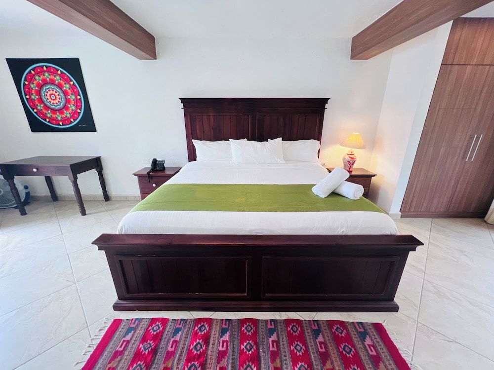 Hotel Las Puertas de Tepoztlan Master Suite 6