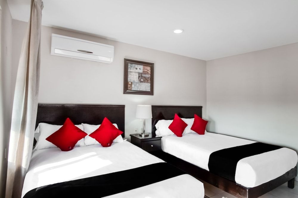 Boca Inn Hotel & Suites Standard Room, 2 Double Beds 4