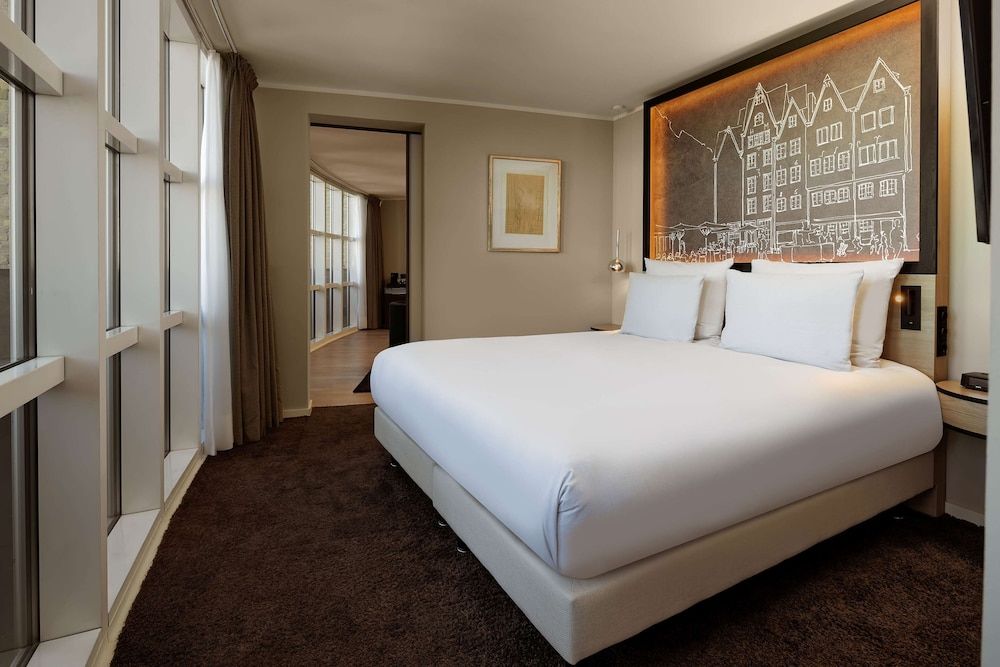 Junior Suite, 1 King Bed