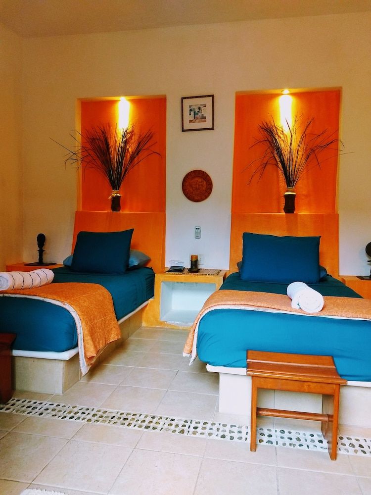 Standard Twin Room, Accessible