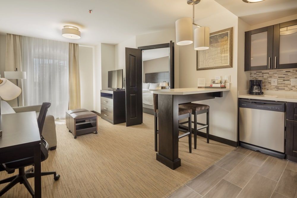 Suite, 1 Bedroom, Kitchen (Bath Shower)