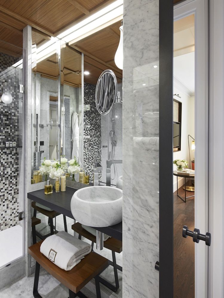 Hotel Montalembert Superior Room 3