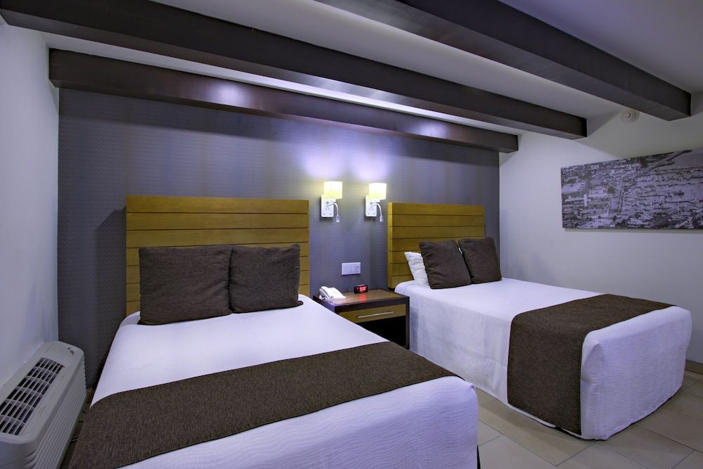 Hotel La Pinta Standard Double Room 4