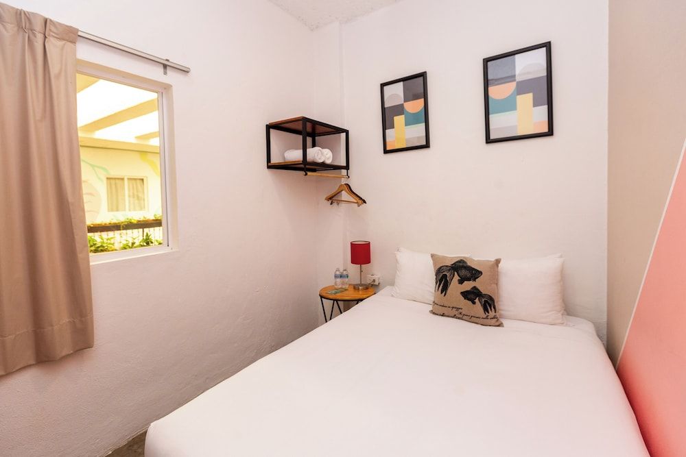 Nílu Cancun Downtown by Selina Room, Shared Bathroom (Compact Private) 4