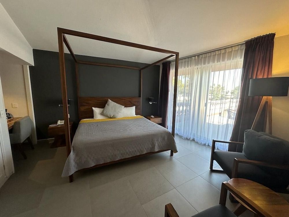Hotel Boutique Abad Deluxe Room, 1 King Bed 9