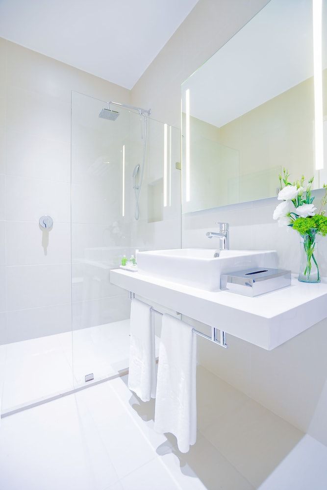 NH Puebla Finsa Superior Room (Extra Large) 7