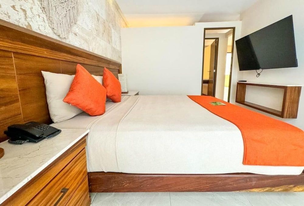 undefined Hotel Grand Fifty Suites 8