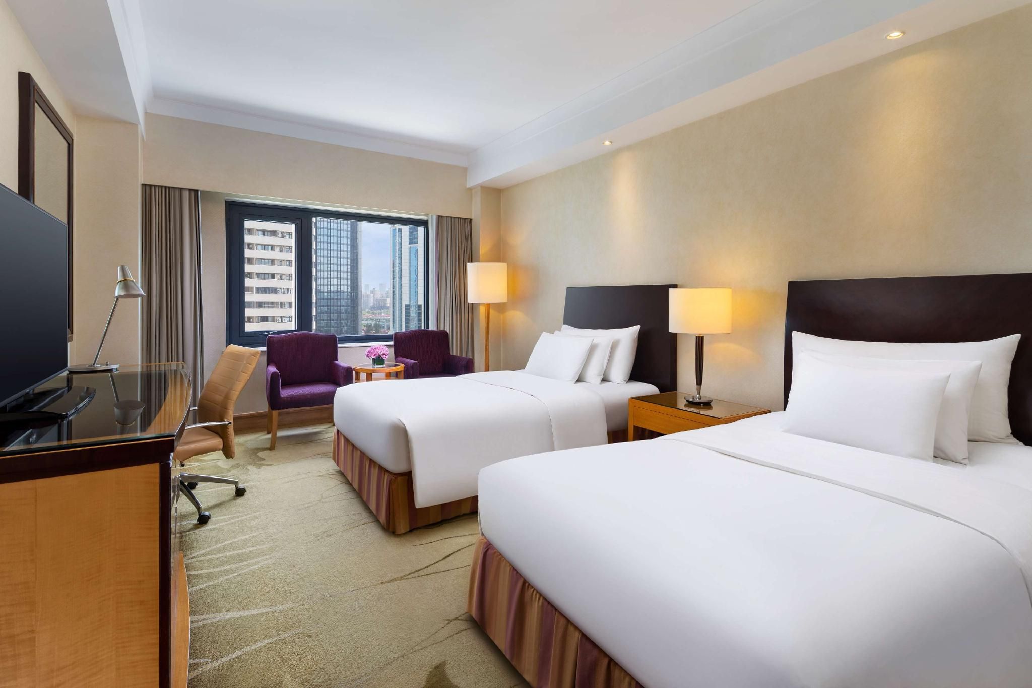 Radisson Collection Yangtze Shanghai Collection Room