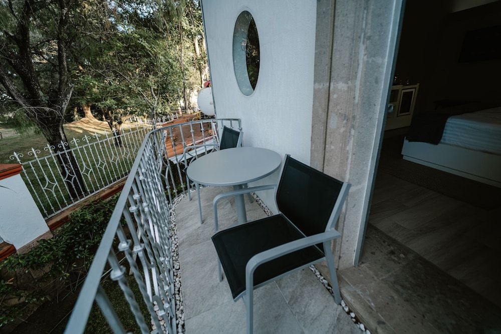 Hotel Boutique de Cantera y Plata Master Suite with Terrace -Sterling 7