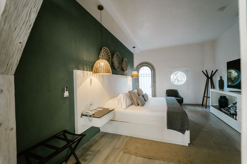 Hotel Boutique de Cantera y Plata Master Suite with Terrace -Sterling 13