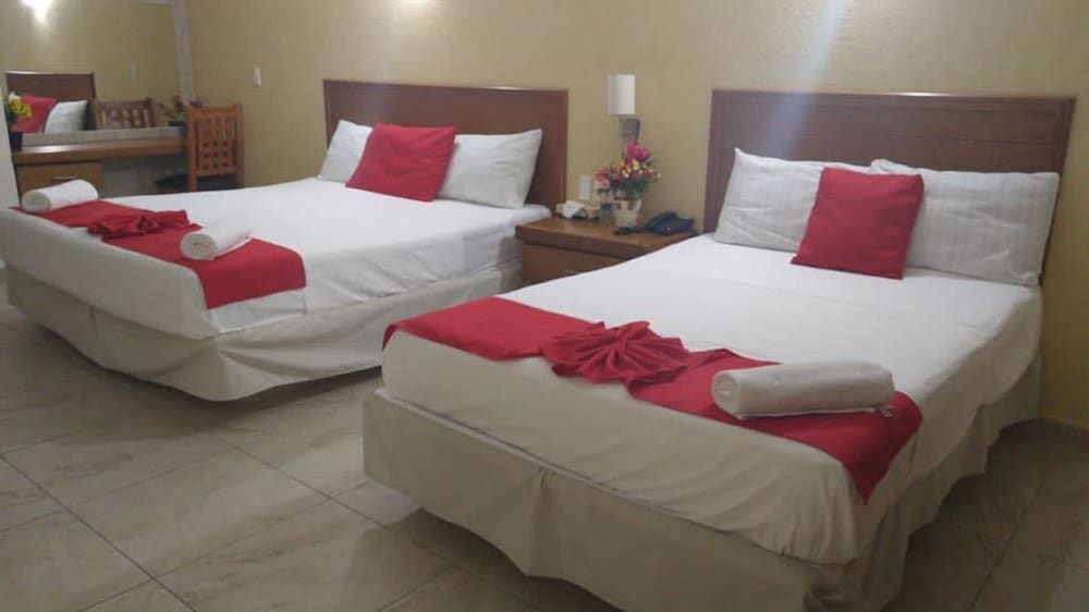 Hotel JS Superior Room with Air Conditioning 9