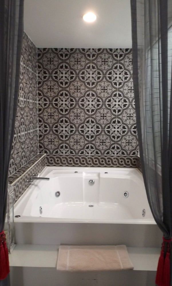 Unic Design Hotel - Near Mamitas Beach Club Mosaic Master Suite 8