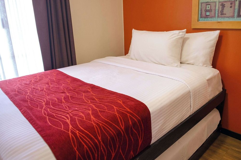 Suite, Multiple Beds, Non Smoking (Efficiency, Upgrade)