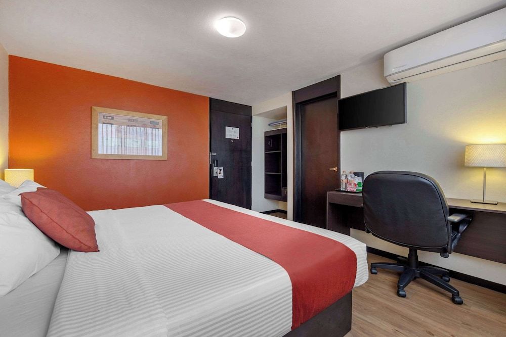 Standard Room, 1 Queen Bed, Non Smoking